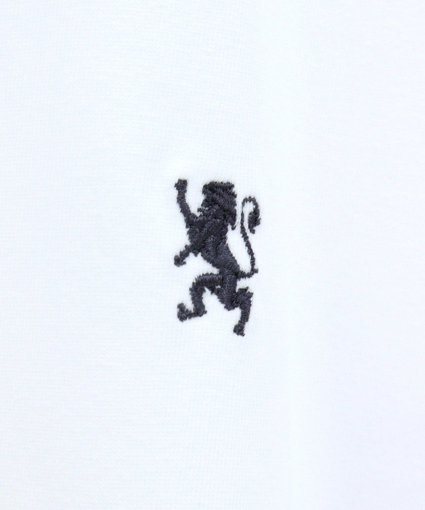 6.2oz スモールライオン刺繍Tシャツ
