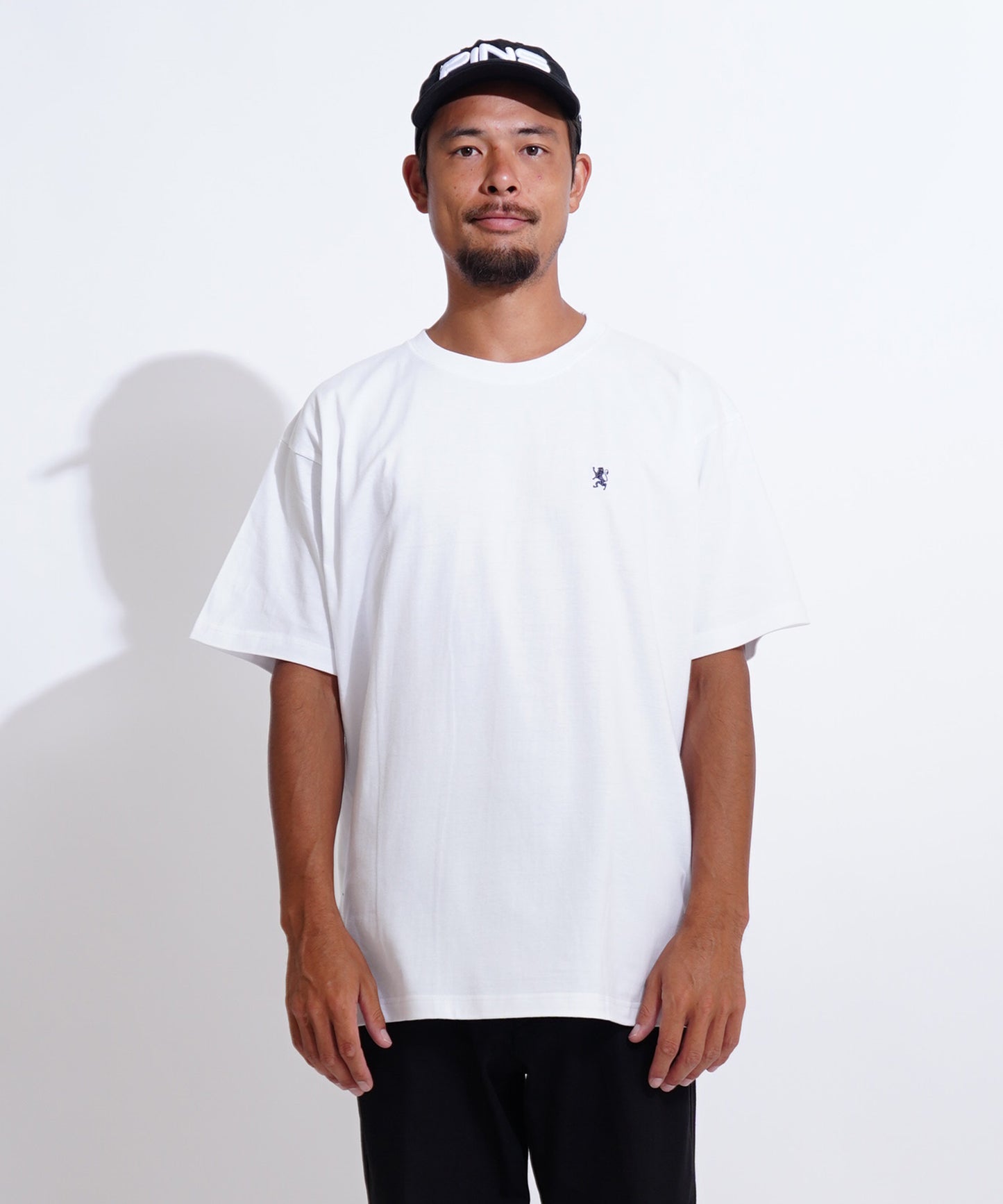 6.2oz スモールライオン刺繍Tシャツ