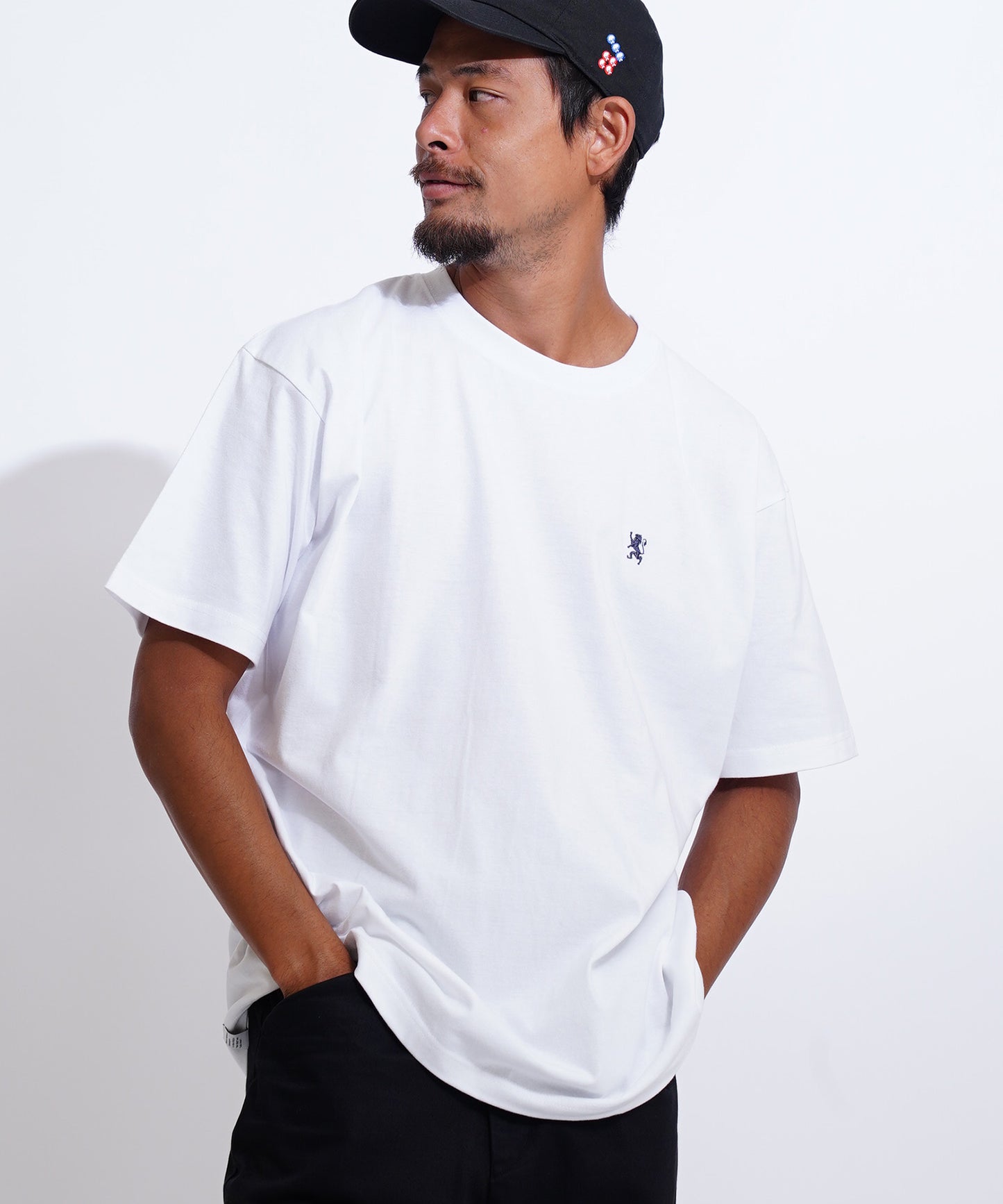 6.2oz スモールライオン刺繍Tシャツ
