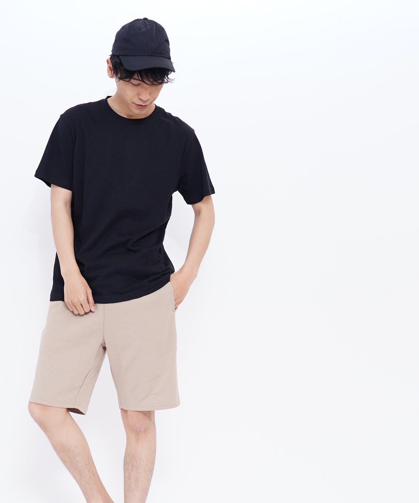 ベーシックコットンクルーネック半袖Tシャツ